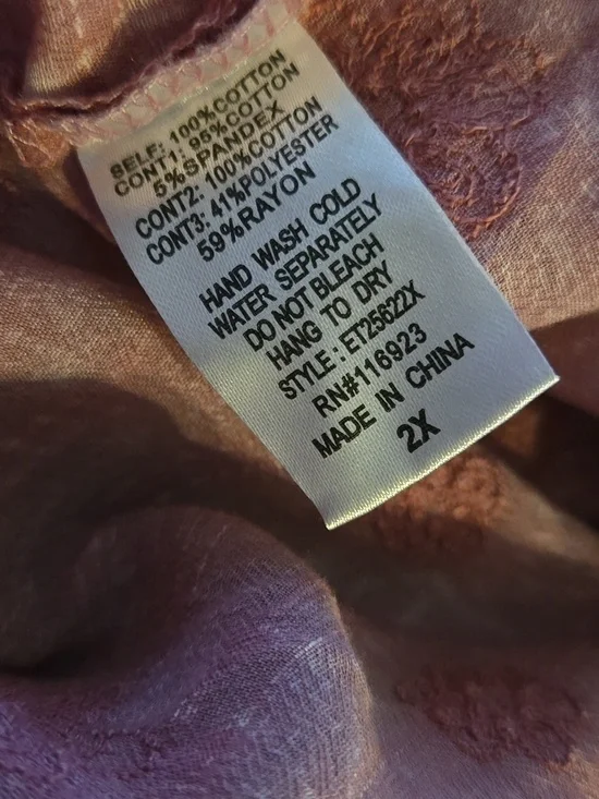 EASEL MINERAL WASHED & EMBROIDERY PEACE TOP. NWOT SZ 2X - Picture 5 of 6